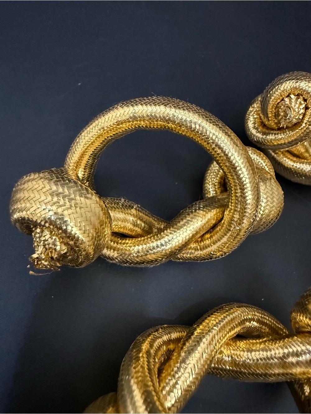 Lot 4 Golden Rope Knot Napkin Rings - Picture 3 of 7